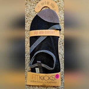 FITKICKS Black Active Lifestyle Footwear